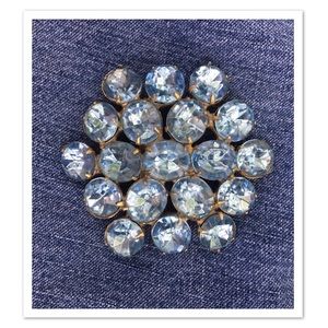 Gorgeous Vintage Brooch Blue Rhinestones